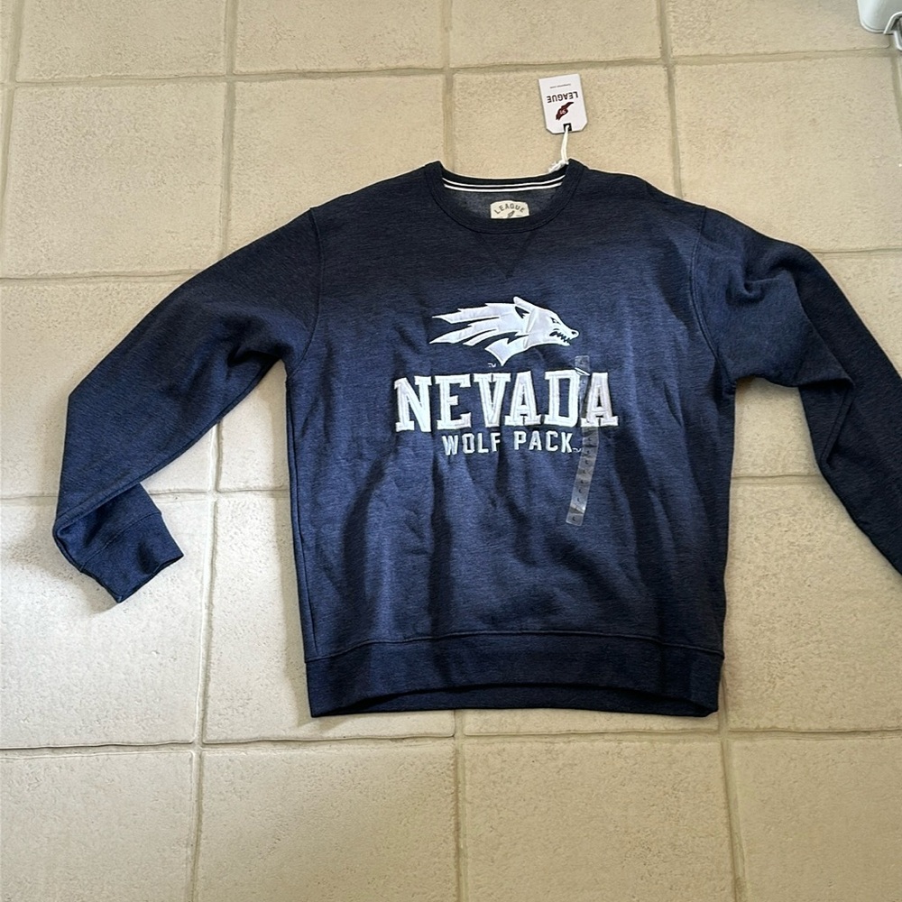 New With Tags Men’s University of Nevada Reno Wolfpack Crewneck Sweater